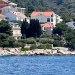 Luxury Seaside With A Classic Mediterranean Olive Garden, A Fully Equipped Professional Kitchen, Pool, Sauna, Padle Boards And Canoe - Miolin House *