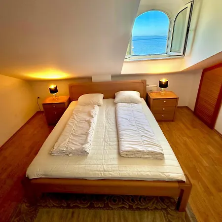 Luxury Seaside With A Classic Mediterranean Olive Garden, A Fully Equipped Professional Kitchen, Pool, Sauna, Padle Boards And Canoe - Miolin House