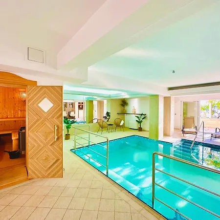 Luxury Seaside With A Classic Mediterranean Olive Garden, A Fully Equipped Professional Kitchen, Pool, Sauna, Padle Boards And Canoe - Miolin House *