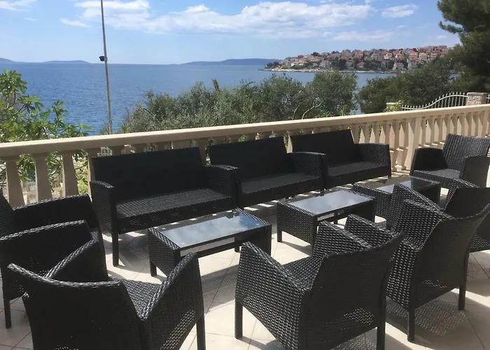 Luxury Seaside With A Classic Mediterranean Olive Garden, A Fully Equipped Professional Kitchen, Pool, Sauna, Padle Boards And Canoe - Miolin House *