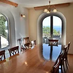 ヴィラ Luxury Seaside With A Classic Mediterranean Olive Garden, A Fully Equipped Professional Kitchen, Pool, Sauna, Padle Boards And Canoe - Miolin House トロギール
