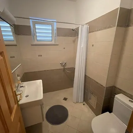 Luxury Seaside With A Classic Mediterranean Olive Garden, A Fully Equipped Professional Kitchen, Pool, Sauna, Padle Boards And Canoe - Miolin House Villa