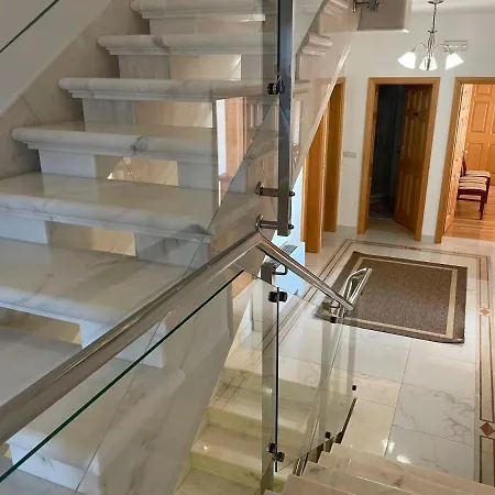 Luxury Seaside With A Classic Mediterranean Olive Garden, A Fully Equipped Professional Kitchen, Pool, Sauna, Padle Boards And Canoe - Miolin House Villa