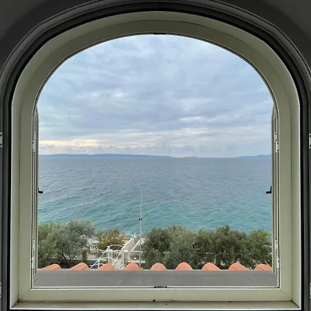 Villa Luxury Seaside With A Classic Mediterranean Olive Garden, A Fully Equipped Professional Kitchen, Pool, Sauna, Padle Boards And Canoe - Miolin House Trogir