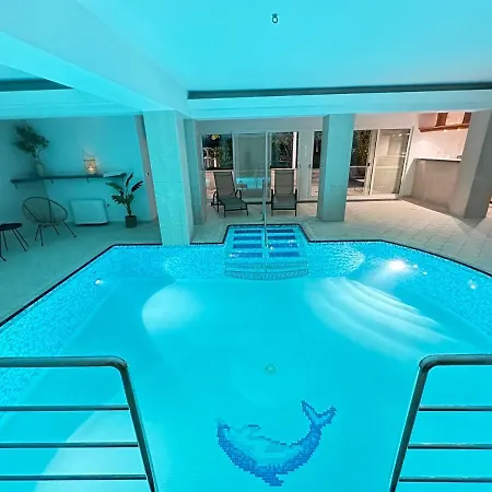 Luxury Seaside With A Classic Mediterranean Olive Garden, A Fully Equipped Professional Kitchen, Pool, Sauna, Padle Boards And Canoe - Miolin House Villa *