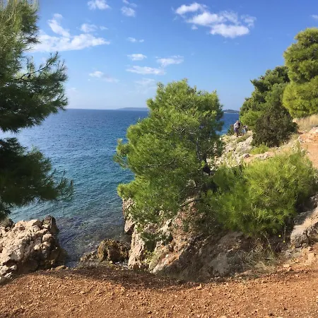 Villa Luxury Seaside With A Classic Mediterranean Olive Garden, A Fully Equipped Professional Kitchen, Pool, Sauna, Padle Boards And Canoe - Miolin House