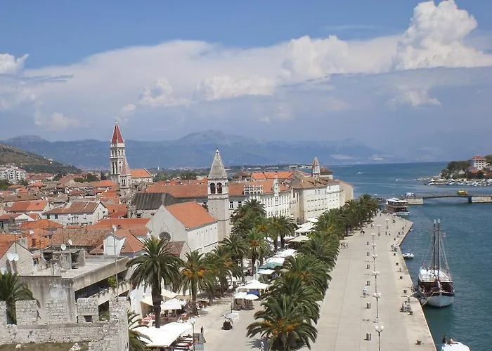 Luxury Seaside With A Classic Mediterranean Olive Garden, A Fully Equipped Professional Kitchen, Pool, Sauna, Padle Boards And Canoe - Miolin House Vila *