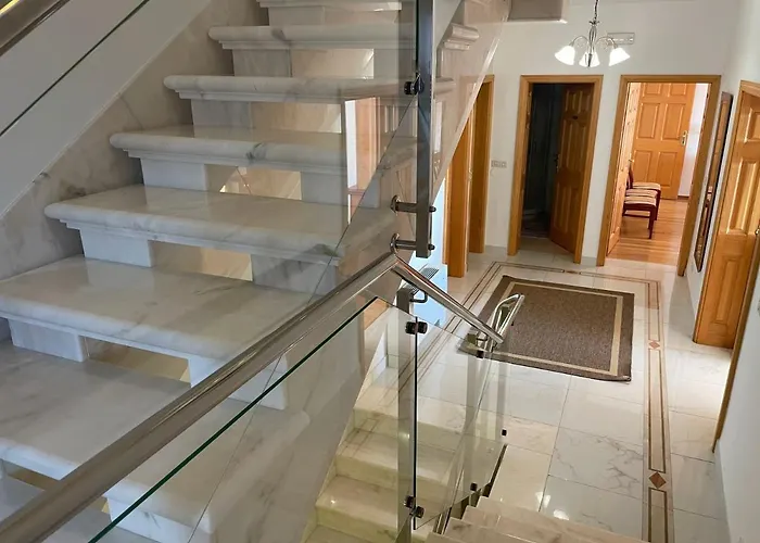 Luxury Seaside With A Classic Mediterranean Olive Garden, A Fully Equipped Professional Kitchen, Pool, Sauna, Padle Boards And Canoe - Miolin House Vila