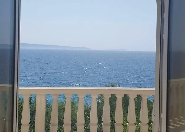 Luxury Seaside With A Classic Mediterranean Olive Garden, A Fully Equipped Professional Kitchen, Pool, Sauna, Padle Boards And Canoe - Miolin House Villa *