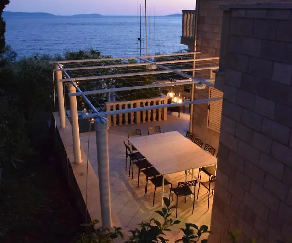 Willa Luxury Seaside With A Classic Mediterranean Olive Garden, A Fully Equipped Professional Kitchen, Pool, Sauna, Padle Boards And Canoe - Miolin House